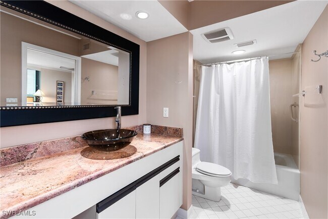 Building Photo - 5555 Heron Point Dr