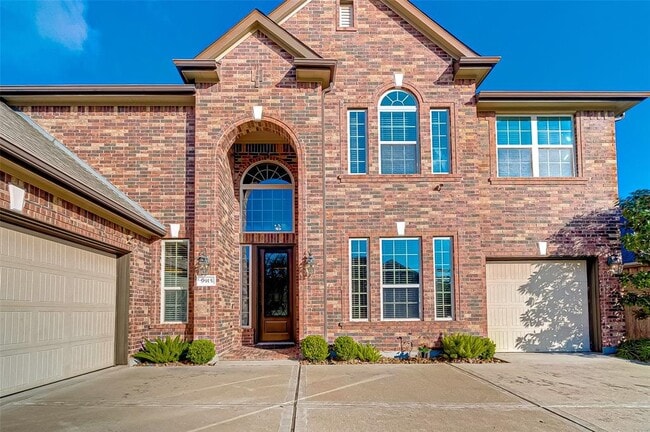 Building Photo - 9915 St Romain Dr