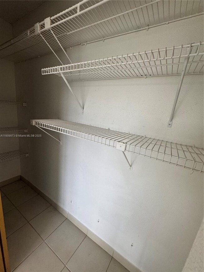 Building Photo - 20120 NE 2nd Ave