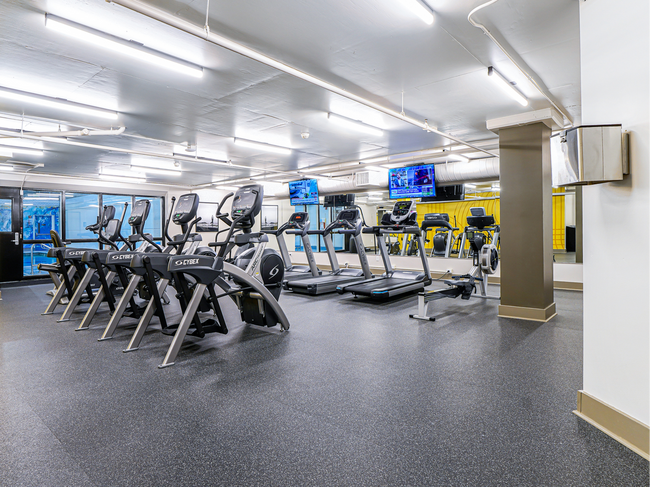 BellevuePark_amenity_ fitness center - AMLI Bellevue Park