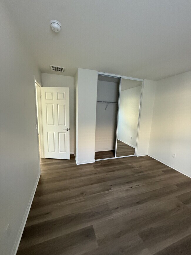 Building Photo - This beautiful home is on corner lot and with energy efficient features including solar.  New flo...