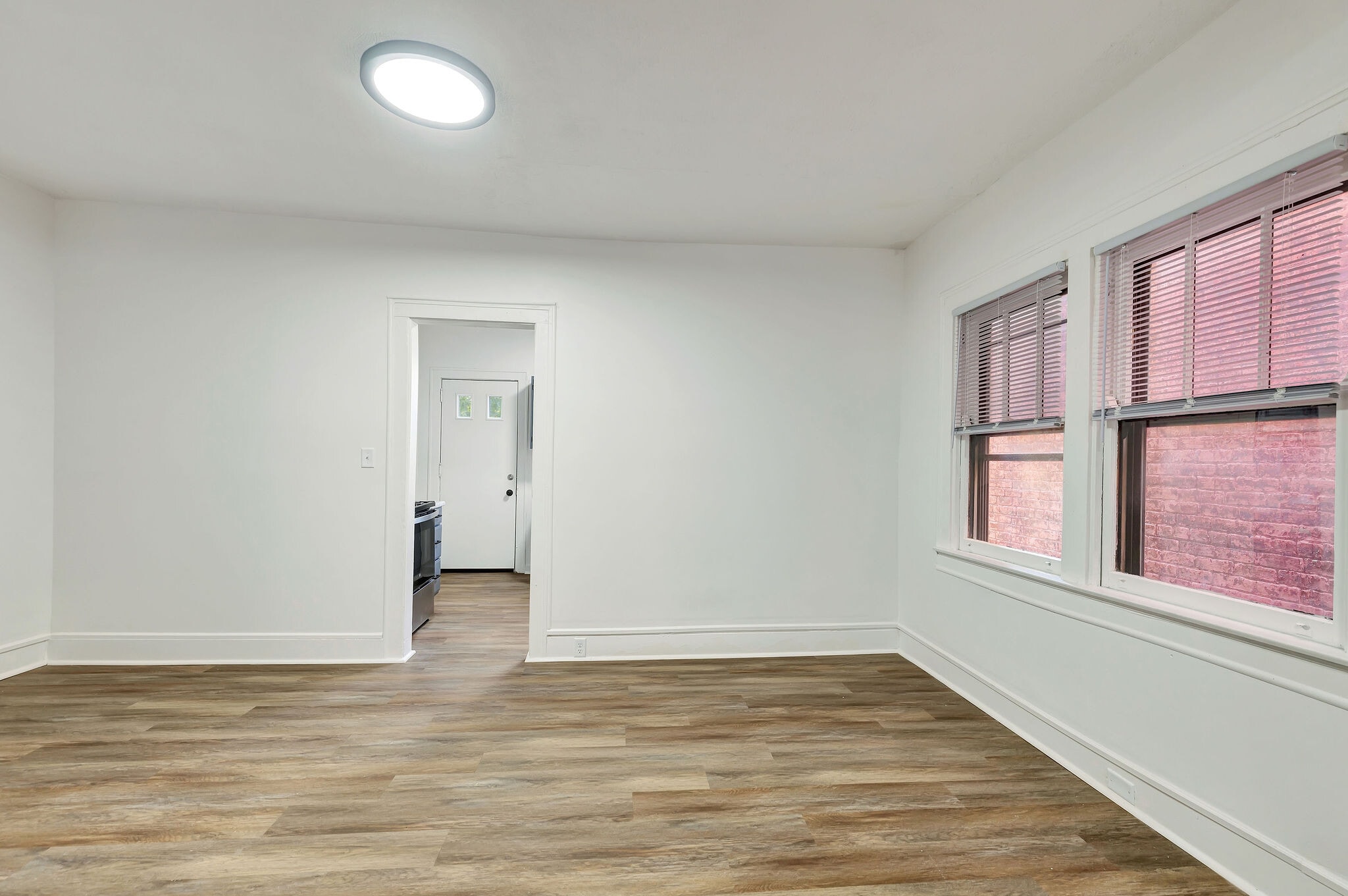 Building Photo - 2231 Flora St