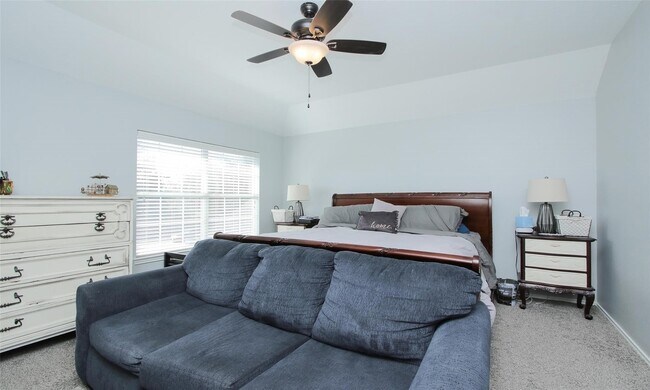 Building Photo - 6010 Ridgebriar Ln