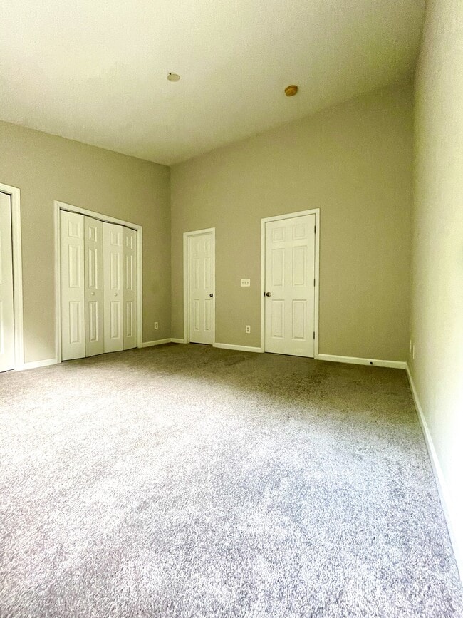 Building Photo - 7832 Averette Field Dr