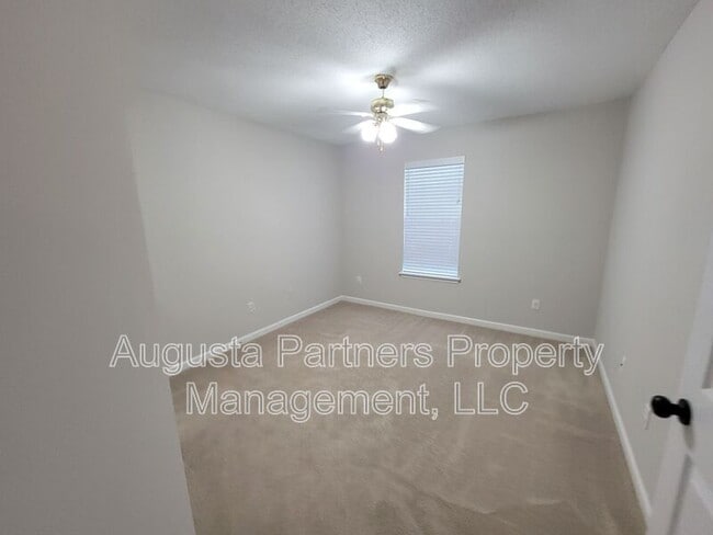 Building Photo - 2312 Perot Dr