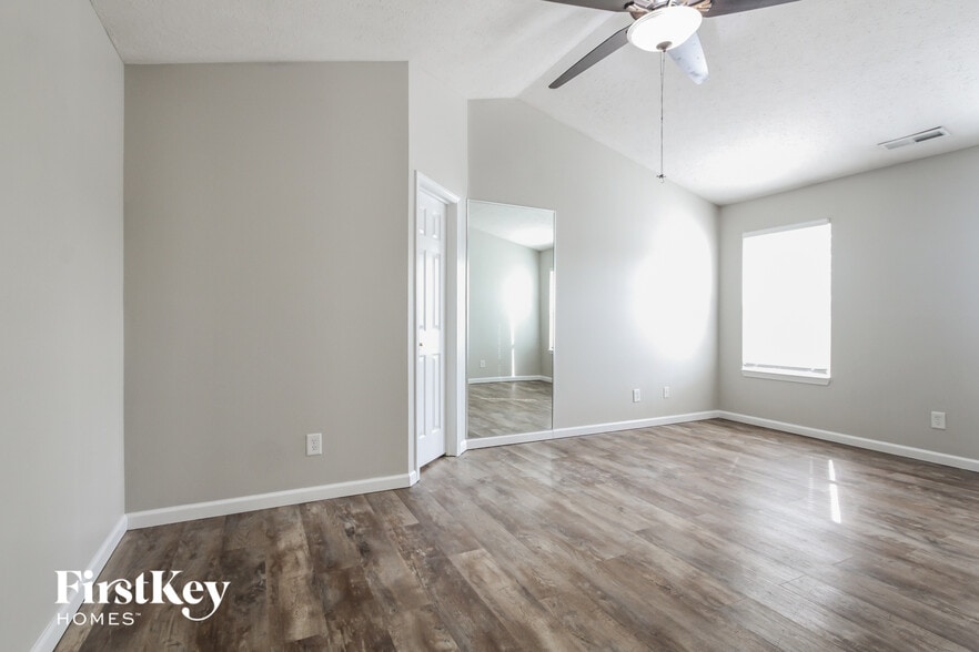 Building Photo - 1456 Monitor Way