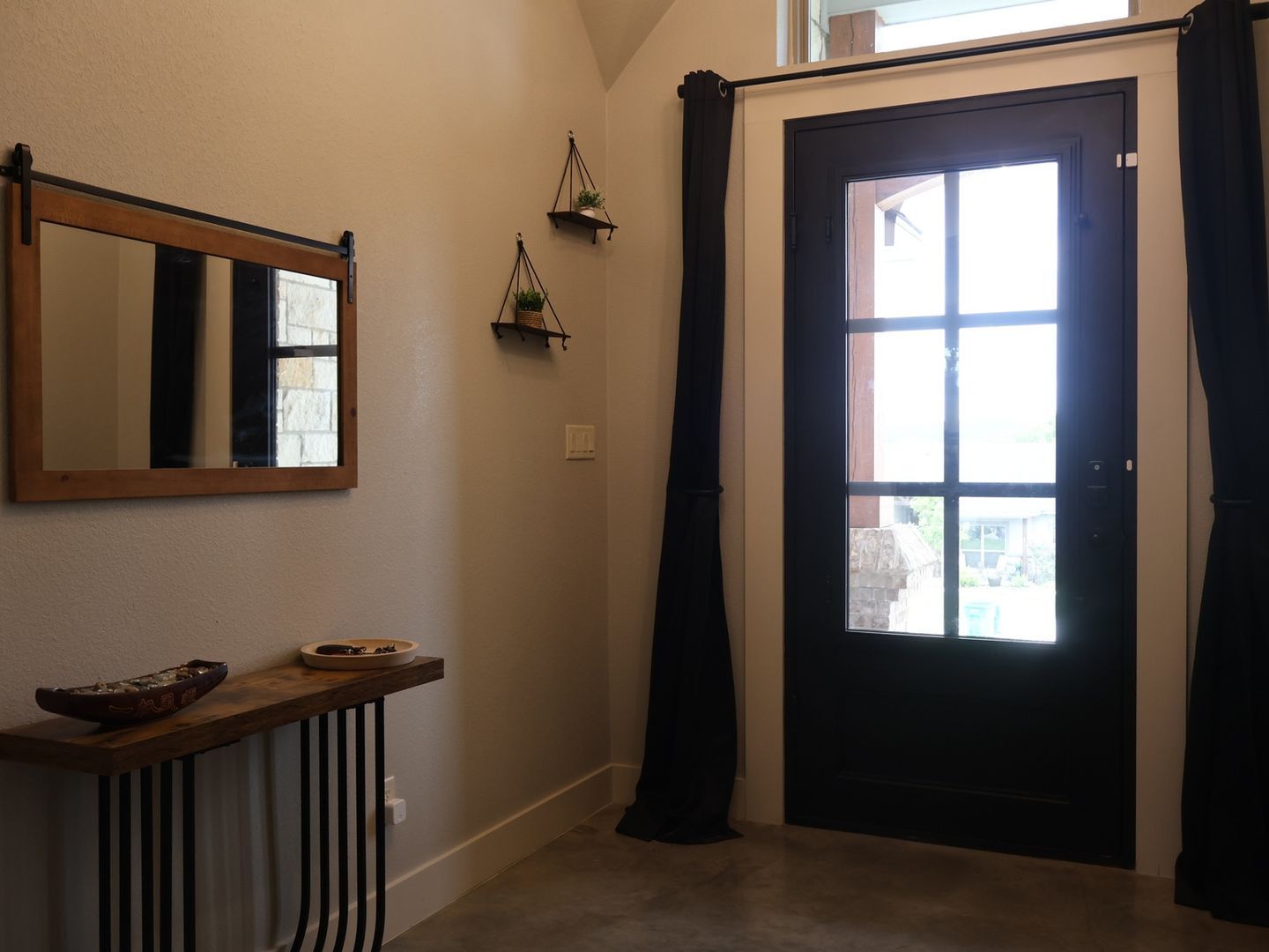 Building Photo - 1911 River Rock Trail