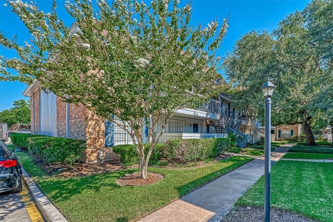 Building Photo - 2250 Bering Dr