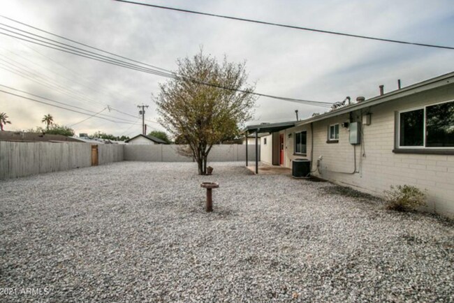 Building Photo - Beautiful remodel home near ASU