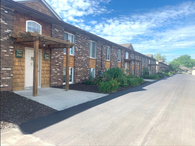 Building Photo - Two Bedroom Apartment - Lower Level with L...