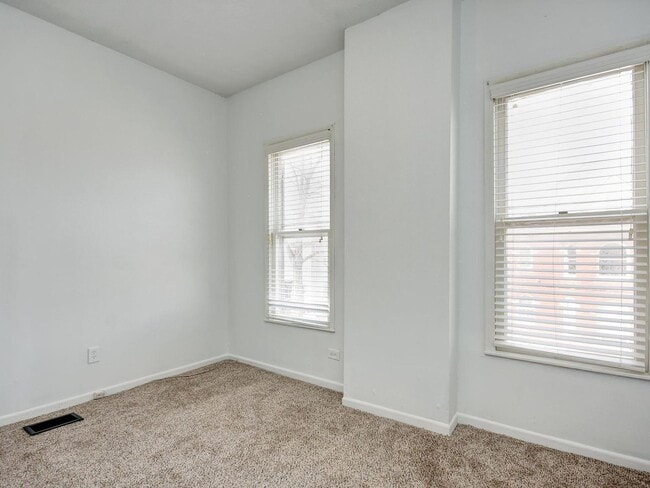 Building Photo - 683-685 South Champion