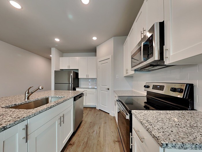 Building Photo - 1505 Marvin Gardens
