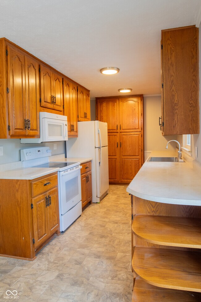 Building Photo - 1444 N Mill Creek Rd