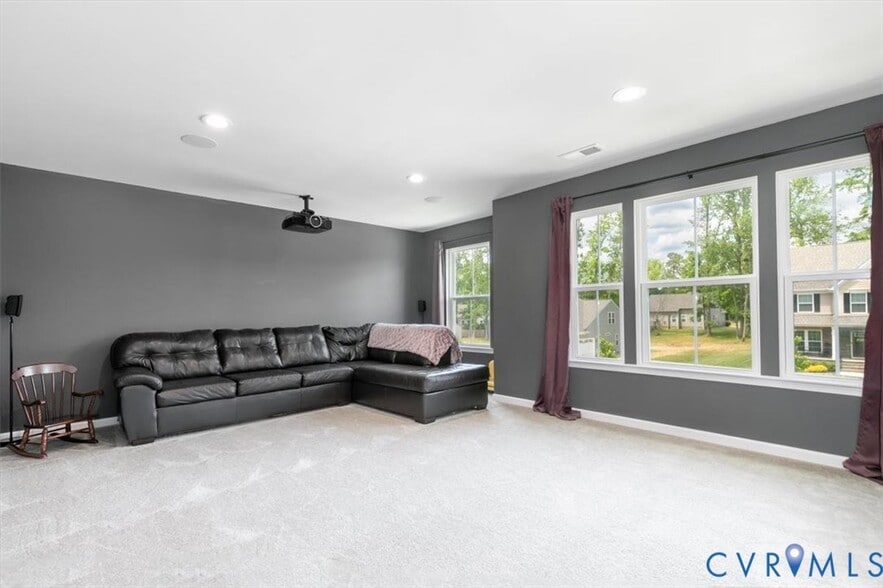 Building Photo - 10430 Eagle Ct