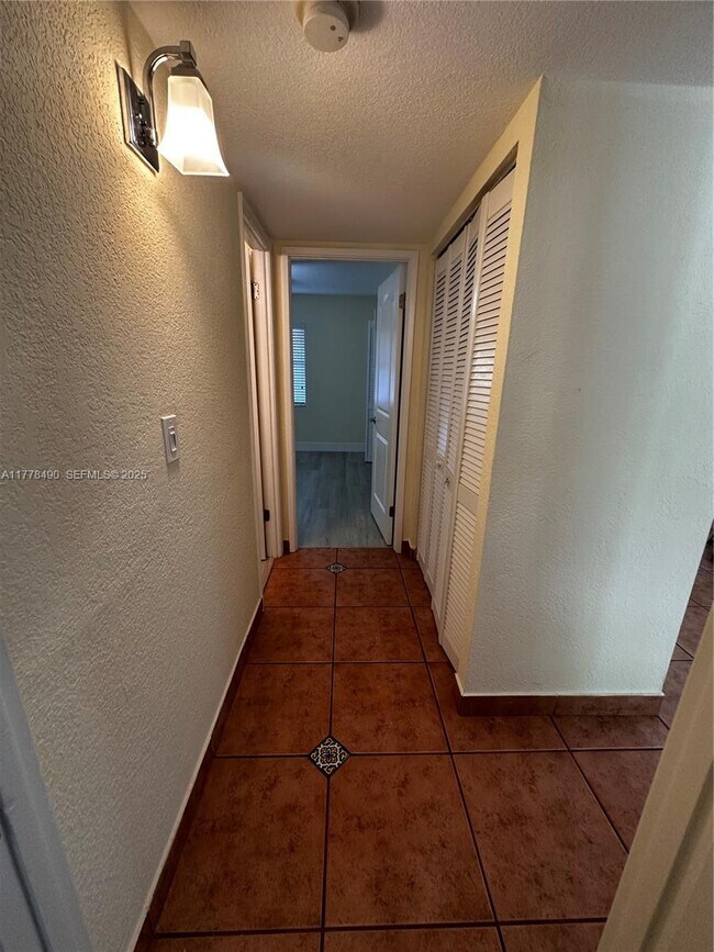 Building Photo - 11229 SW 88th St