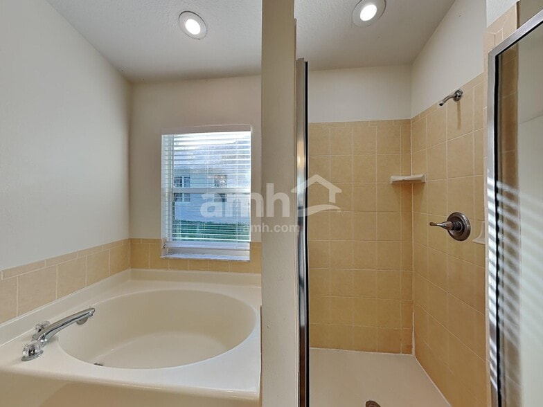 Building Photo - 4528 Portobello Cir