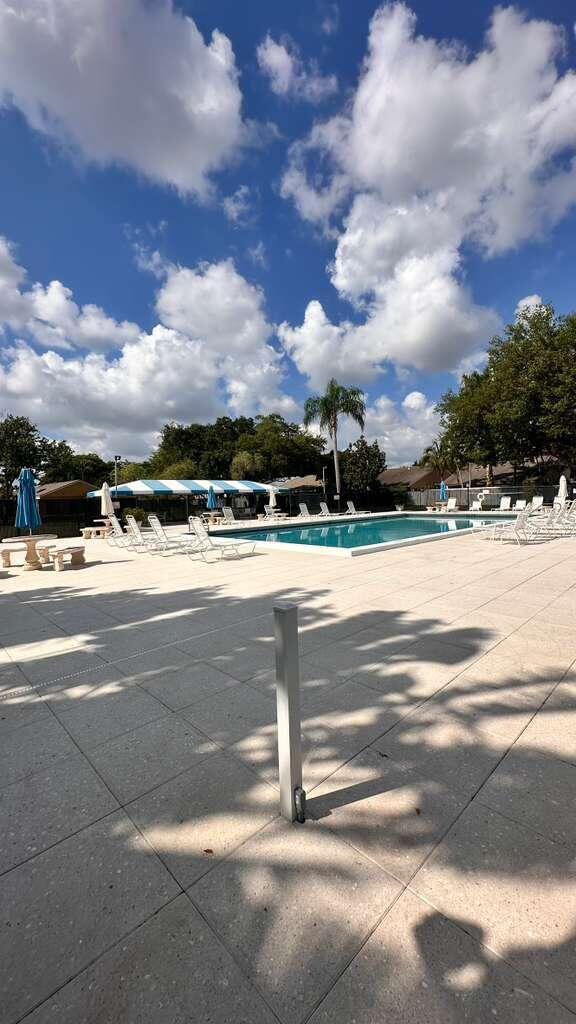 Building Photo - 50 Desford Ln