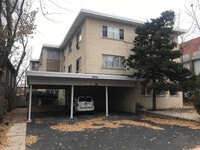 Building Photo - 609 Oakton St
