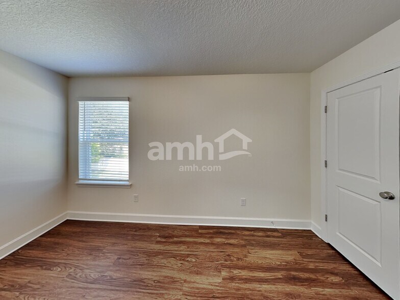 Building Photo - 105 Moultrie Crossing Ln