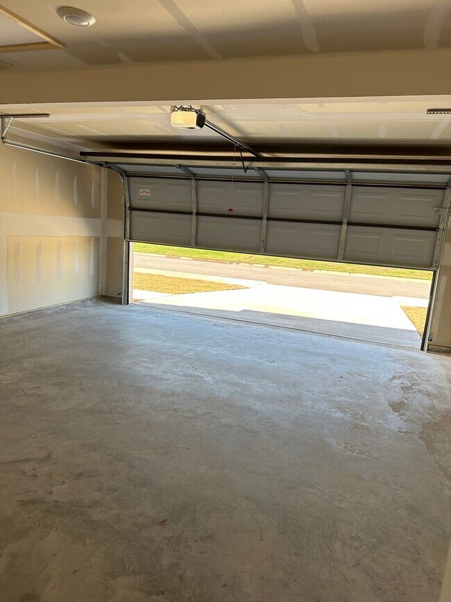 Building Photo - Practical Living Starts Here! — 3-Bed, 2-Bath Home in Maumelle