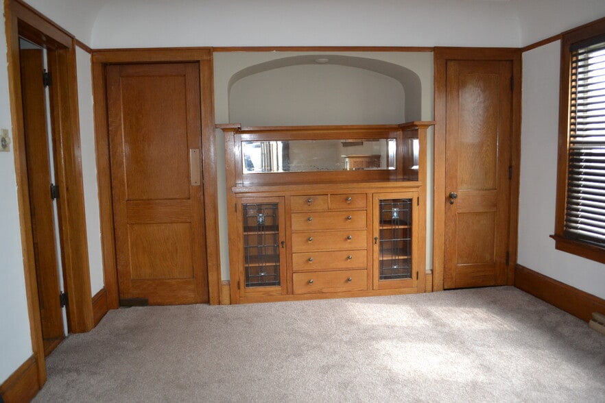 Dining room serving area - 1448 S 73rd St