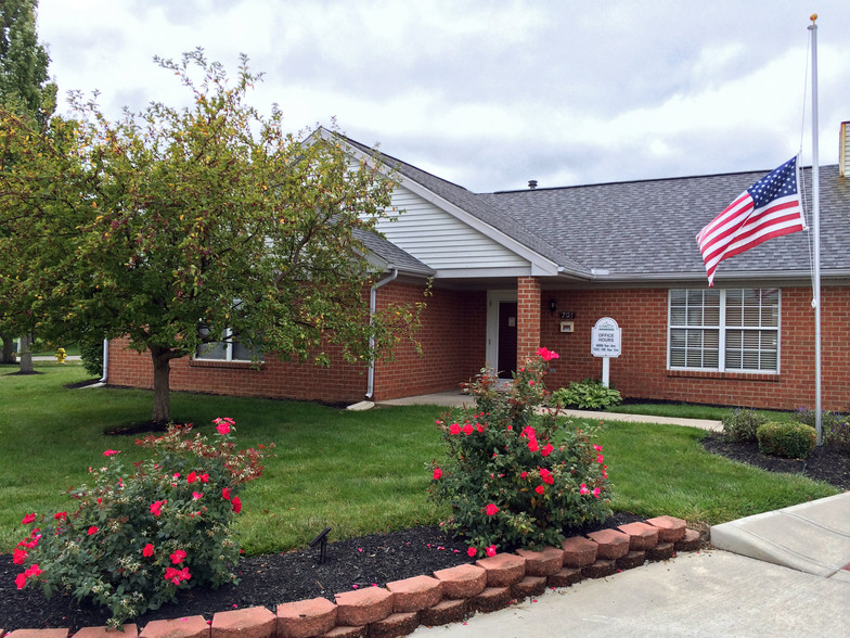 Primary Photo - Traditions Apartments