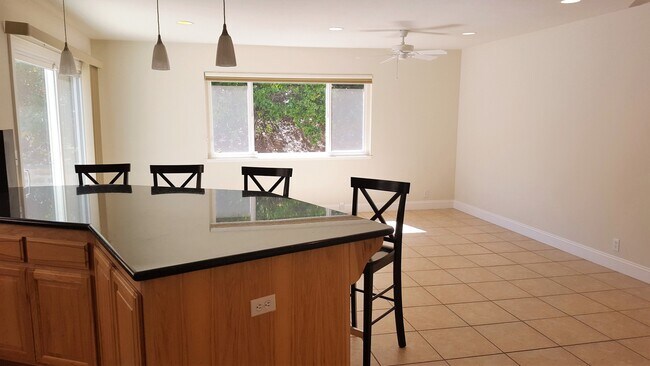 Building Photo - Livermore Magnolia, 3 Br. 2 Ba., Great Location Near Schools, Shops, Restaurants & Parks!