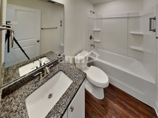 Building Photo - 105 Moultrie Crossing Ln