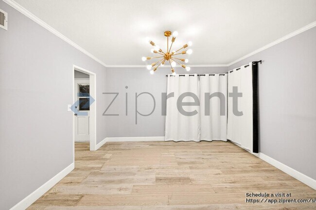 Building Photo - 3151 W Vallejo Dr