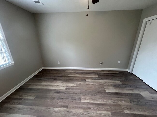 Building Photo - 7513 Mountainbrook Dr