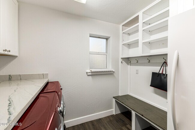 Building Photo - 11900 N 114th Way