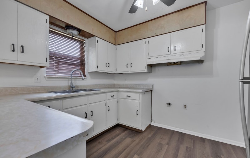 Building Photo - 318 Avalon St