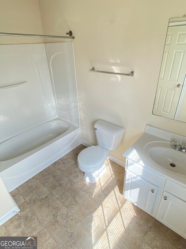 Building Photo - 924 Society Cir