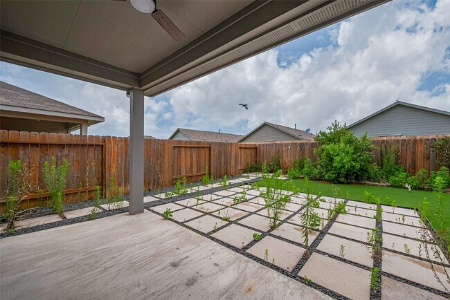 Building Photo - 12518 Pelican Bay Dr