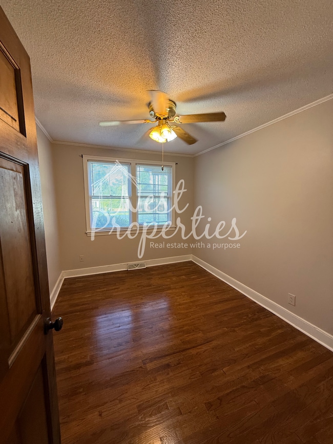 Building Photo - 1826 Horseshoe Dr