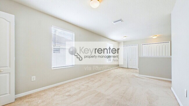 Building Photo - 14517 Dunrobin Dr