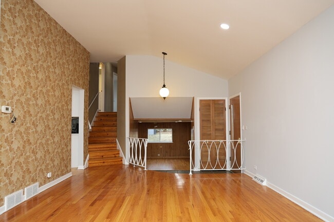 Building Photo - 9622 N Kildare Ave