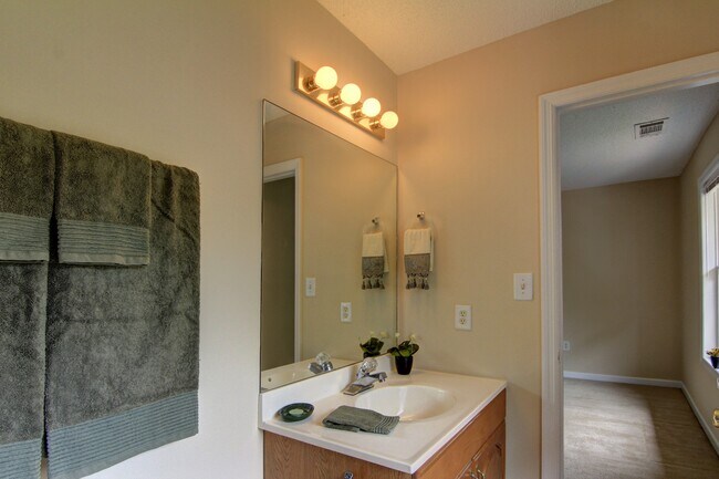 Building Photo - 1850 Cedar Shoals Dr