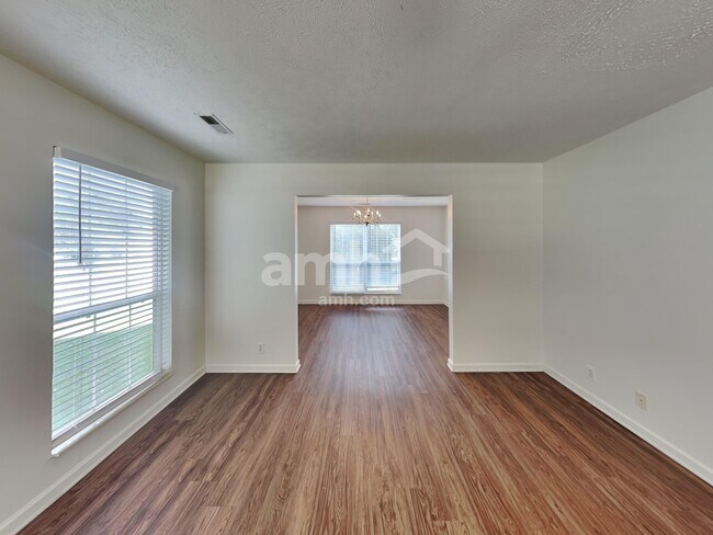 Building Photo - 2498 Port Kembla Dr