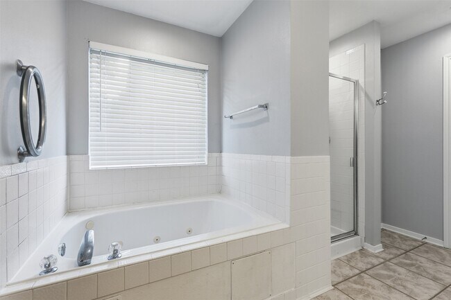 Building Photo - 24815 Butterwick Dr