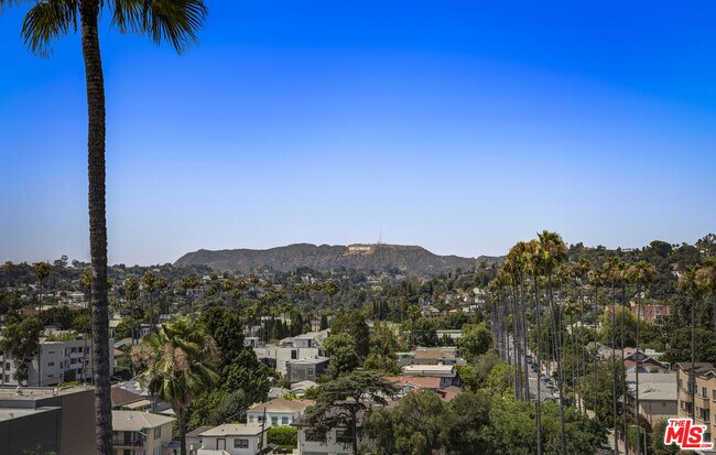 Building Photo - 5750 Hollywood Blvd