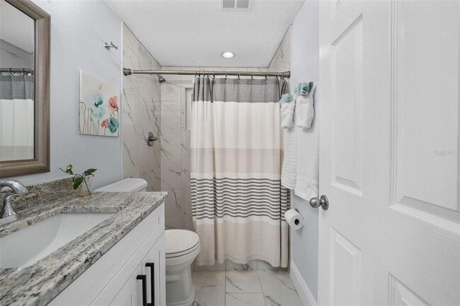 Building Photo - 13704 Veronica Dr