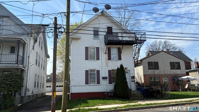 Building Photo - 54 North Ave