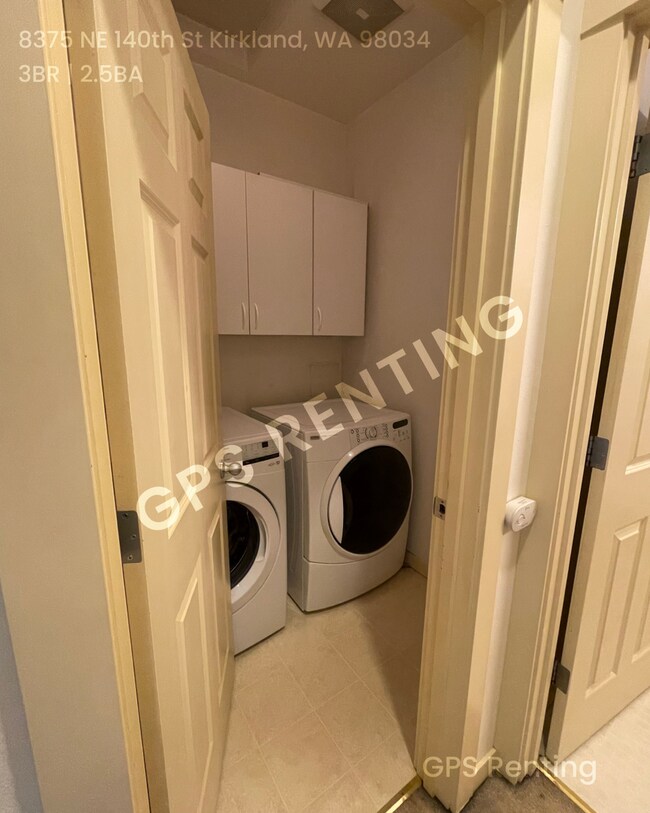 Building Photo - 8375 NE 140th St