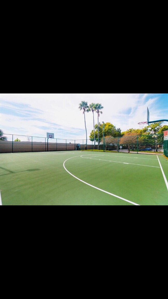 Building Photo - 8939 Latrec Ave