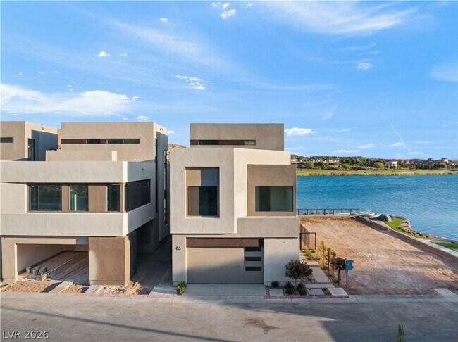 Building Photo - 66 Lakefront Dr