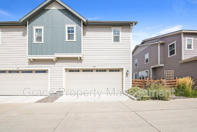 Building Photo - 389 Rodden Dr