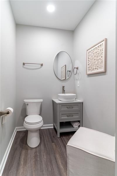 Building Photo - 301 Cochin Dr