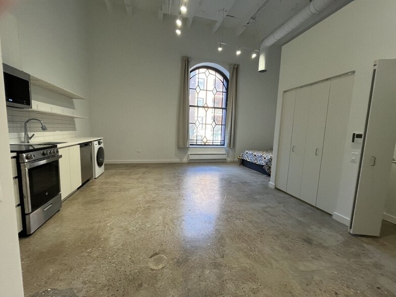 Interior Photo - Lawrence Lofts