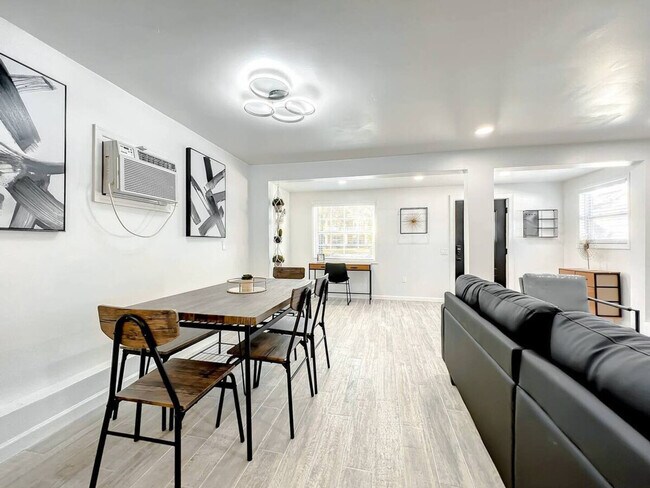 Building Photo - 173 S Orange Ave